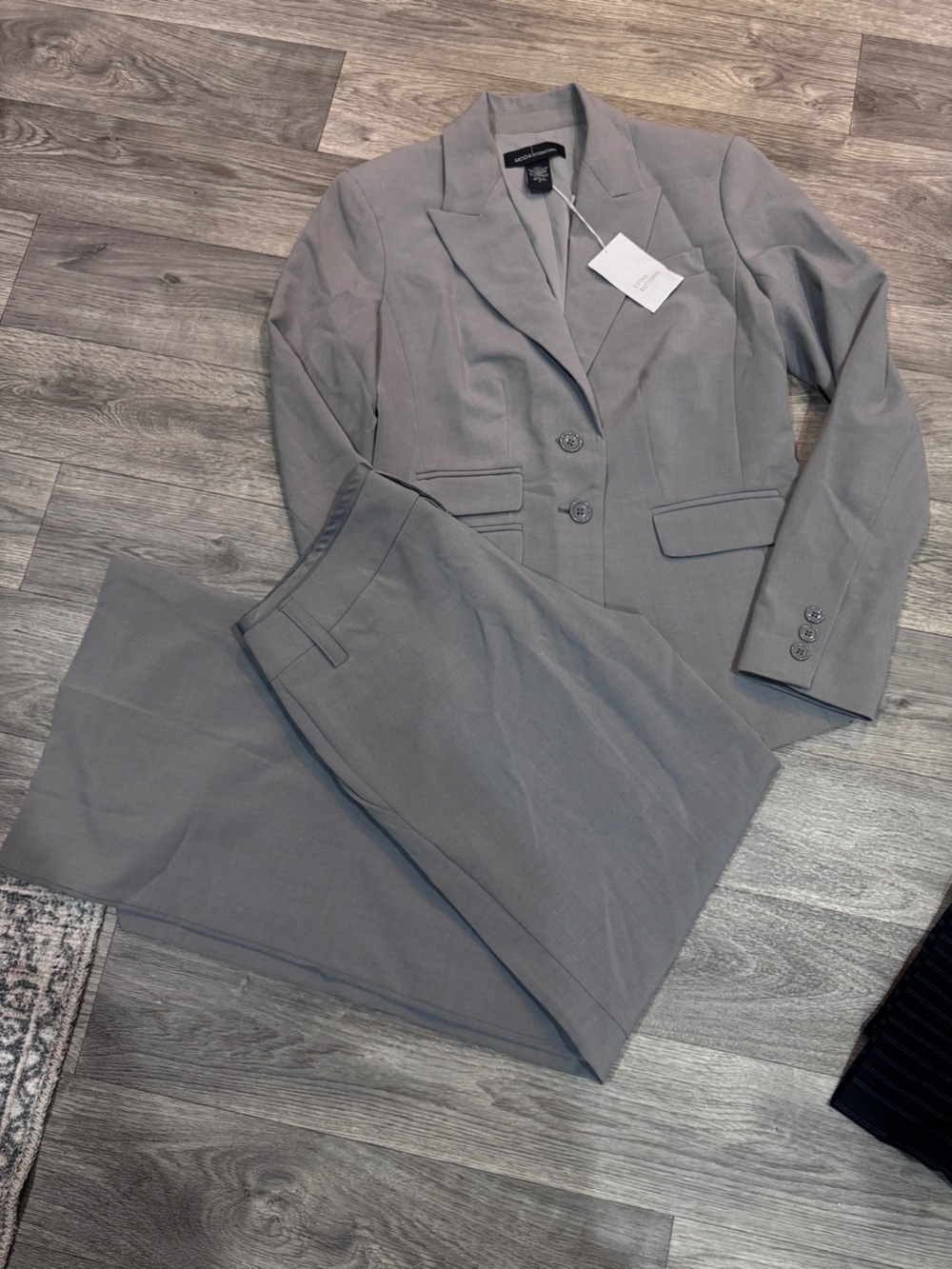 Moda International Light Grey Women's Blazer and pants